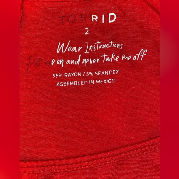 Torrid Brand Plus Size Graphic Tank Size 2X Red - Picture 4 of 4